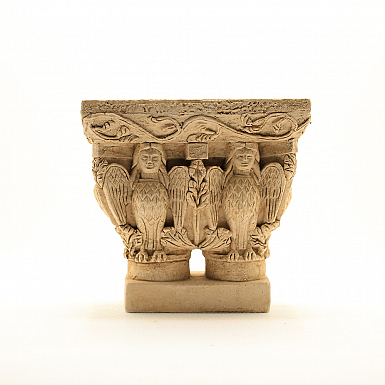 Capitel de las Arpías en el Monasterio de Santo Domingo de Silos (Burgos)