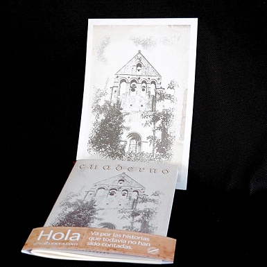 Libreta  con la imagen de la espadaña del Monasterio de Aguilar-Gris