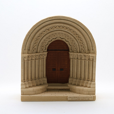 Portada de la Iglesia de Revilla de Santullán (Palencia)