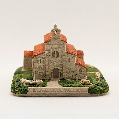 San Salvador de Valdedios en Villaciosa (Asturias)